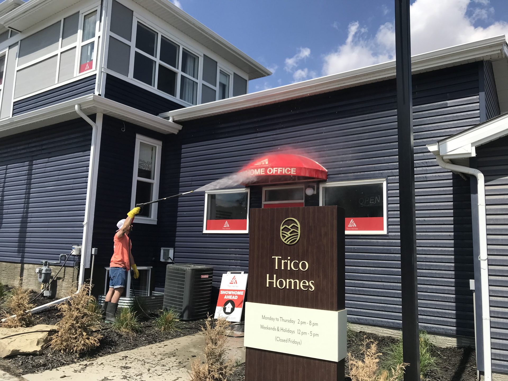 House washing in Calgary